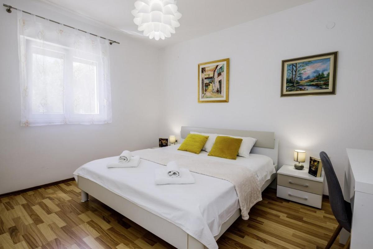 Ani In Trogir * Mittel-Dalmatien Hotel Seget Donji Bagian luar foto