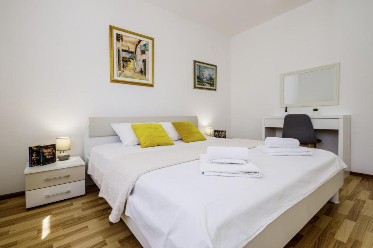 Ani In Trogir * Mittel-Dalmatien Hotel Seget Donji Bagian luar foto